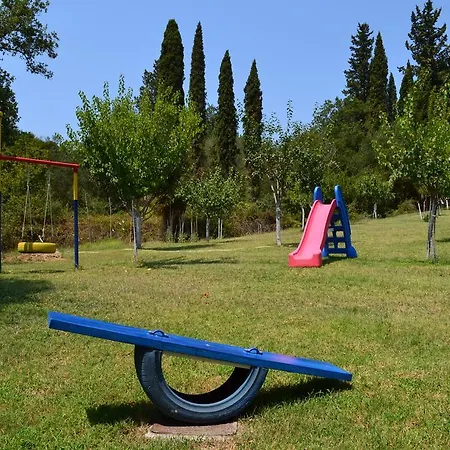 Scorpios * Dassia (Corfu)