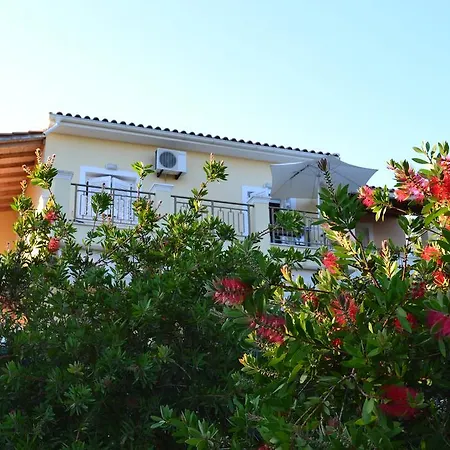 Scorpios * Dassia (Corfu)