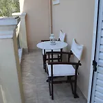 شقة Scorpios